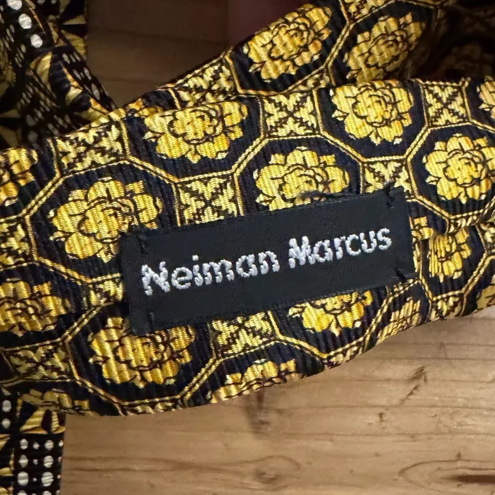 Vintage 90’s Gianni Versace Neiman Marcus Medusa Checker Silk Black Gold Tie